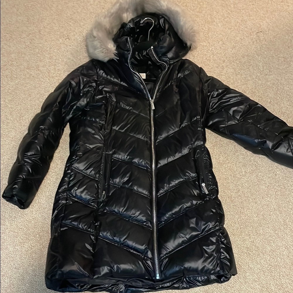 MICHAEL Michael Kors Black Puffer Jacket with Faux Fur Trim